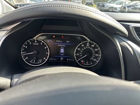 Used 2024 Nissan Murano SV AWD/4WD image 12