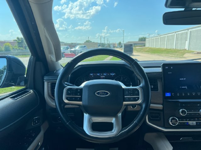 Used 2024 Ford Expedition Max Limited AWD/4WD image 18