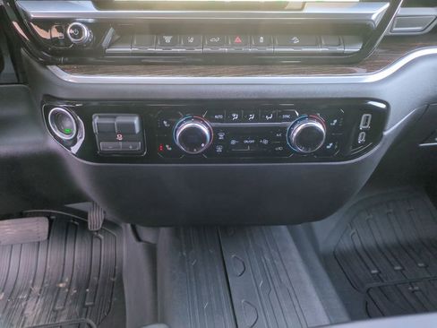 New 2026 GMC Sierra 2500 SLE w/ SLE Value Package; AWD/4WD image 14