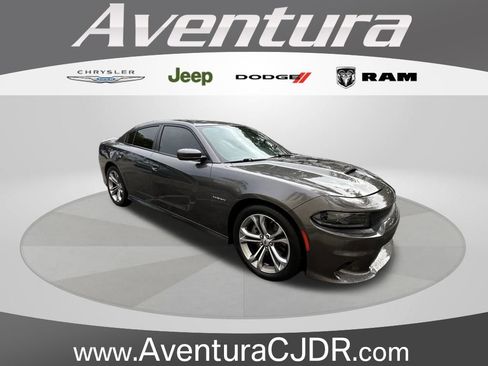 Used 2022 Dodge Charger R/T w/ Driver Convenience Group image 1