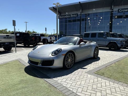 Used 2017 Porsche 911 Carrera 4S AWD/4WD image 2