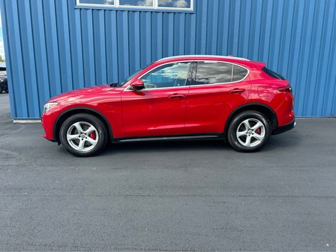 Used 2018 Alfa Romeo Stelvio AWD image 14