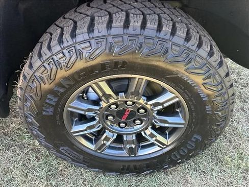 New 2026 GMC Sierra 1500 AT4X AWD/4WD image 15