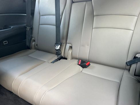 Used 2017 Honda Pilot Touring image 35