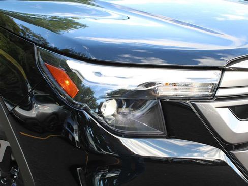 Certified 2025 Subaru Forester Premium image 2