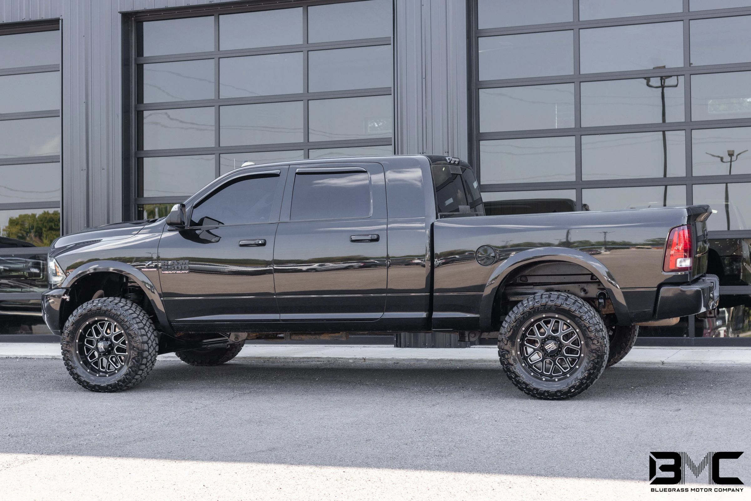 Used 2017 RAM 2500 Laramie w/ Sport Appearance Group AWD/4WD image 5