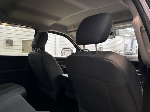 Used 2017 RAM 2500 Tradesman w/ Chrome Appearance Group image 28