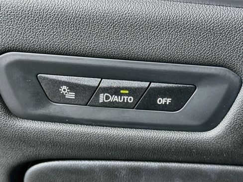 Used 2025 BMW X5 sDrive40i RWD image 17