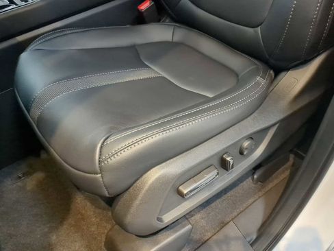 Used 2026 Honda Pilot EX-L image 13