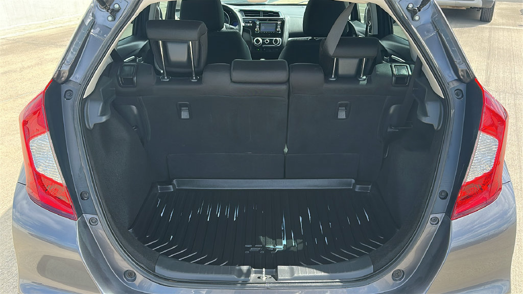 Used 2020 Honda Fit LX image 32