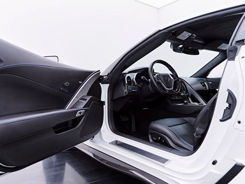 Used 2019 Chevrolet Corvette ZR1 RWD image 53