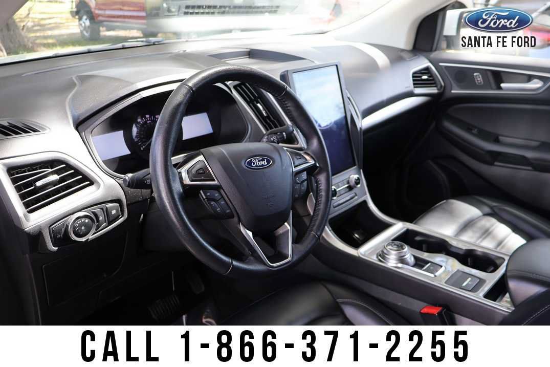 Used 2024 Ford Edge SEL AWD/4WD image 12