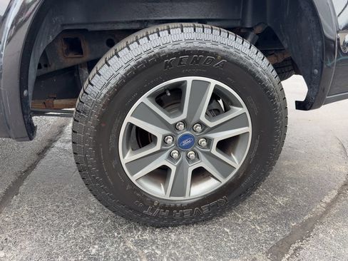 Used 2016 Ford F150 XLT w/ Equipment Group 302A Luxury AWD/4WD image 9