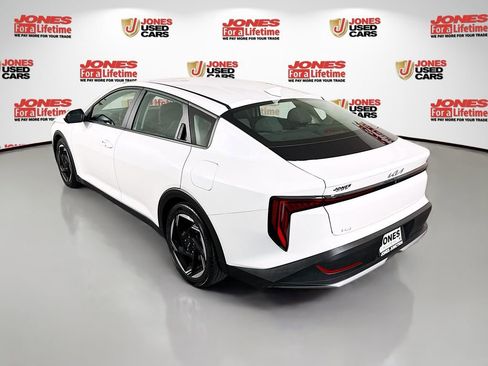 Used 2025 Kia K4 EX FWD image 2