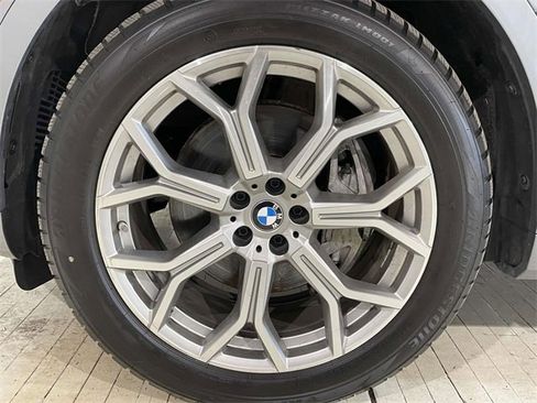 Used 2023 BMW X7 xDrive40i w/ Executive Package image 13
