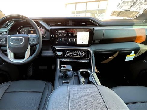 New 2025 GMC Sierra 1500 Denali image 6