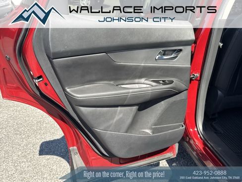 Used 2025 Nissan Murano SV AWD/4WD image 32