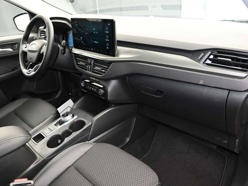 New 2025 Ford Escape SE image 20