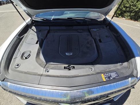 Used 2024 Cadillac Lyriq Tech RWD image 12