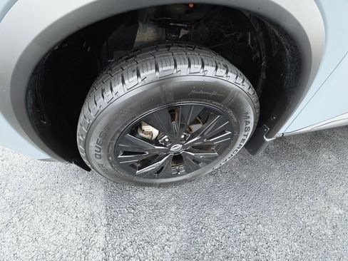 Used 2023 Nissan Rogue SV w/ SV Premium B Package image 10