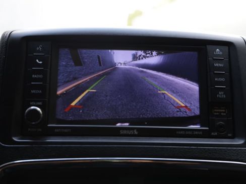 Used 2018 Dodge Grand Caravan SE FWD image 35