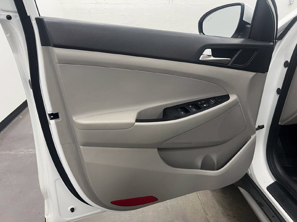 Used 2021 Hyundai Tucson SEL AWD/4WD image 12