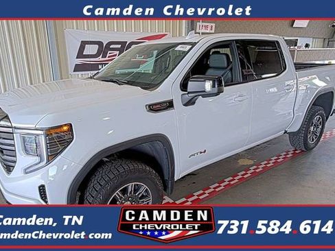 Used 2025 GMC Sierra 1500 AT4 image 1