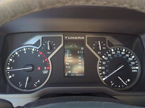 Used 2025 Toyota Tundra SR5 w/ SR5 Premium Package AWD/4WD image 17