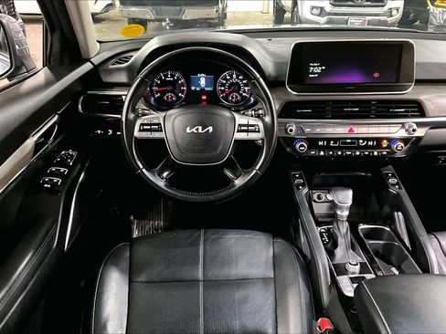 Used 2022 Kia Telluride EX w/ Towing Package image 5
