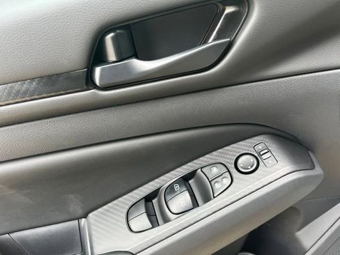 New 2026 Nissan Altima 2.5 SV w/ SV Special Edition Package FWD image 11