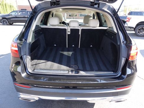 Used 2019 Mercedes-Benz GLC 300 4MATIC image 24