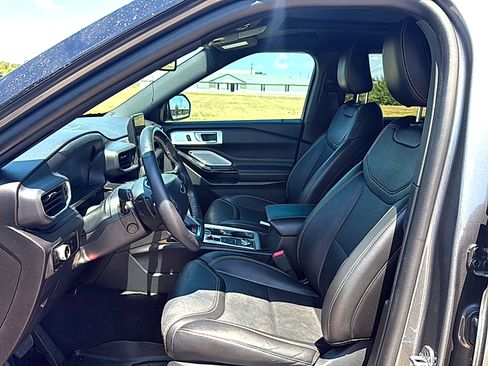 Used 2023 Ford Explorer ST w/ Equipment Group 401A AWD/4WD image 7