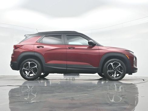 Used 2023 Chevrolet TrailBlazer RS FWD image 36