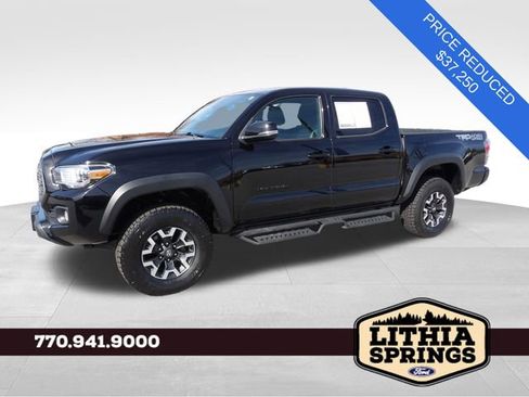 Used 2023 Toyota Tacoma TRD Off-Road w/ Technology Package image 4