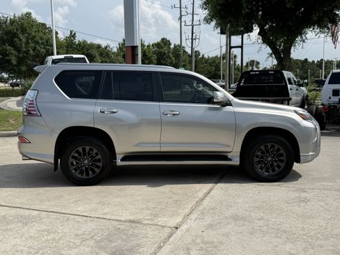 Used 2020 Lexus GX 460 Premium AWD/4WD image 3