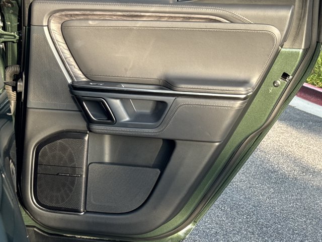 Used 2022 Rivian R1T Adventure AWD/4WD image 19