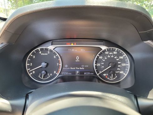 Used 2025 Nissan Altima 2.5 SV FWD image 28