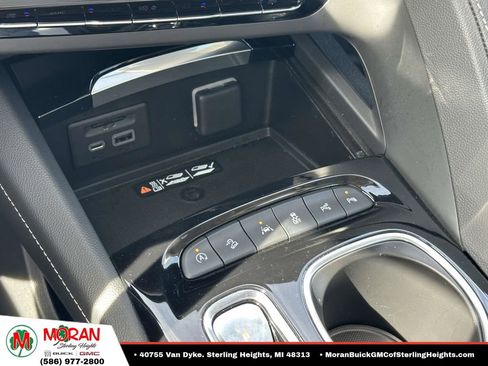 Used 2023 Buick Envision Avenir AWD/4WD image 30