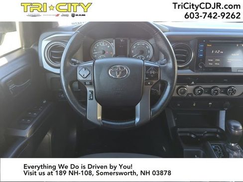 Used 2016 Toyota Tacoma TRD Off-Road image 17