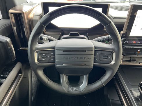 Used 2025 GMC Hummer EV 3X image 26