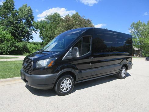 Used 2016 Ford Transit 250 148 Medium Roof RWD image 32