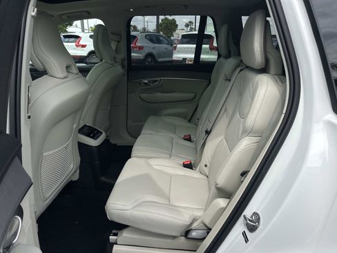 New 2026 Volvo XC90 T8 Ultra w/ Protection Package Premier AWD/4WD image 17
