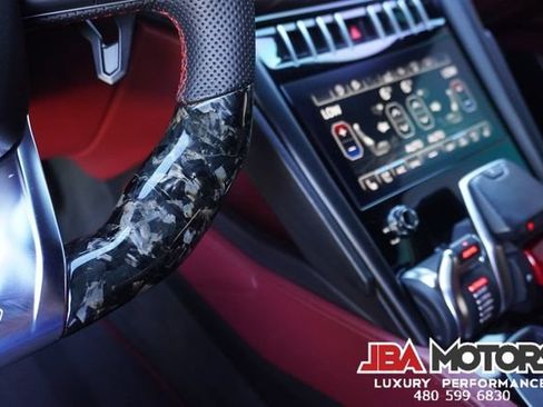 Used 2021 Lamborghini Urus AWD/4WD image 22
