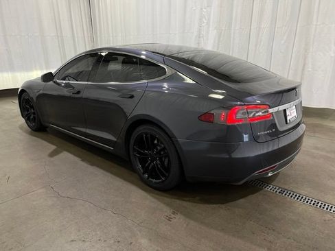 Used 2015 Tesla Model S 70 RWD image 6