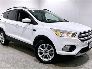 Used 2018 Ford Escape SE video 1