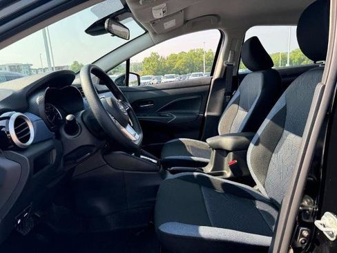 Certified 2025 Nissan Versa SV w/ Trunk Package FWD image 12