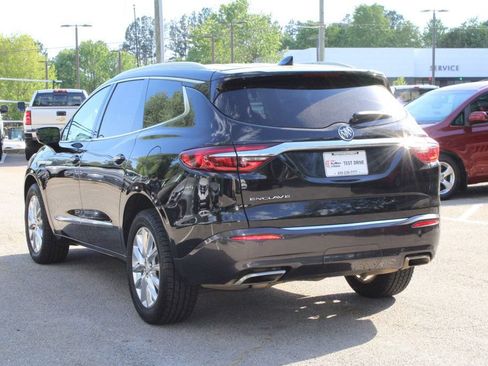 Used 2019 Buick Enclave Essence FWD image 5