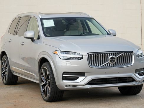 Used 2025 Volvo XC90 B6 Plus AWD/4WD image 57
