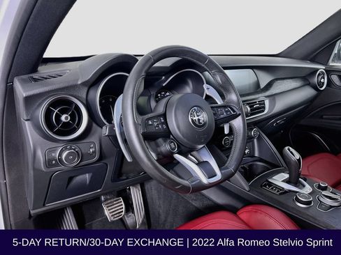 Used 2022 Alfa Romeo Stelvio Sprint AWD/4WD image 11
