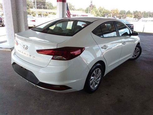 Used 2019 Hyundai Elantra SE FWD image 5